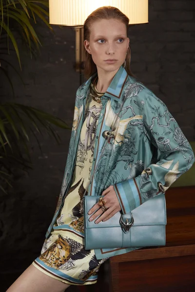 Look 7